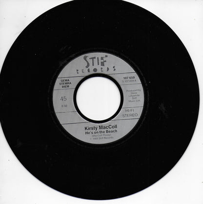 Kirsty MacColl - He's on the beach