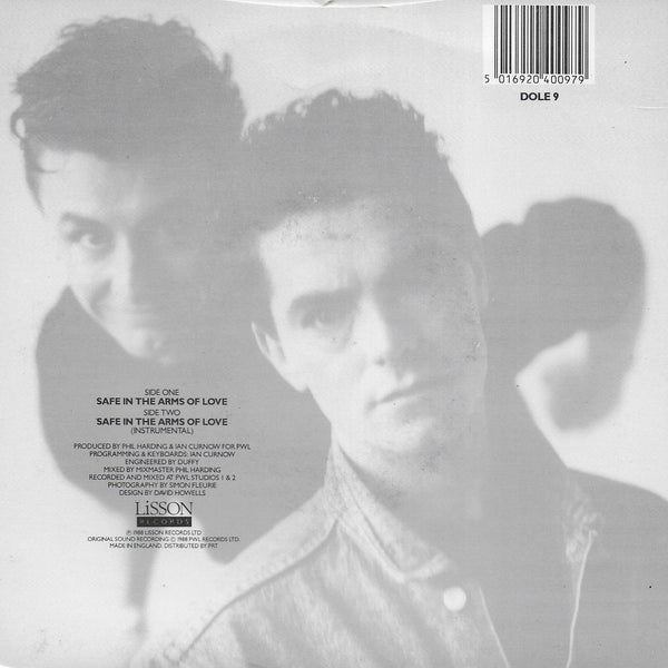 Shooting Party - Safe in the arms of love (Engelse uitgave)