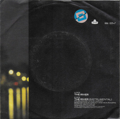 Total Contrast - The river