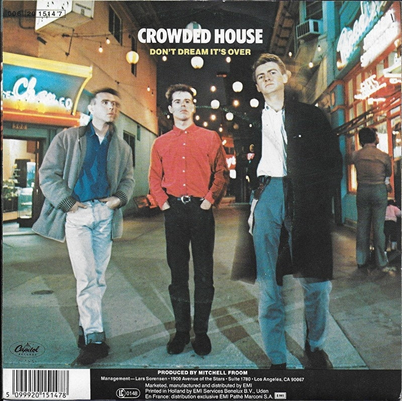 Crowded House - Don't dream it's over
