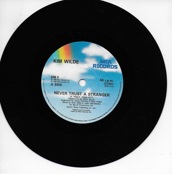 Kim Wilde - Never trust a stranger (Engelse uitgave)