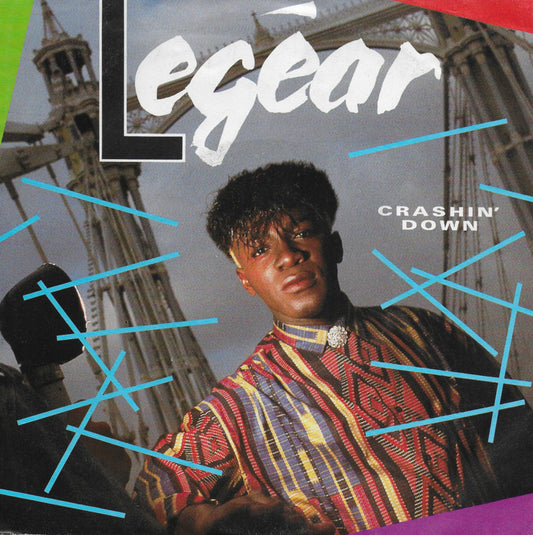 Le Gear - Crashin' down