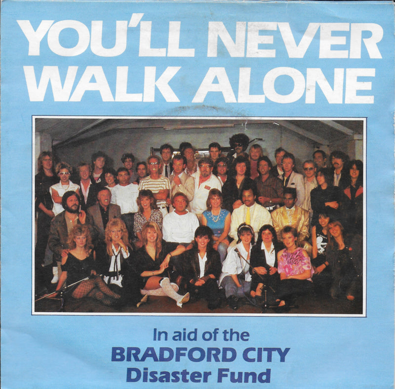 Crowd - You'll never walk alone