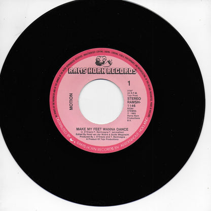 Motion - Make my feet wanna dance