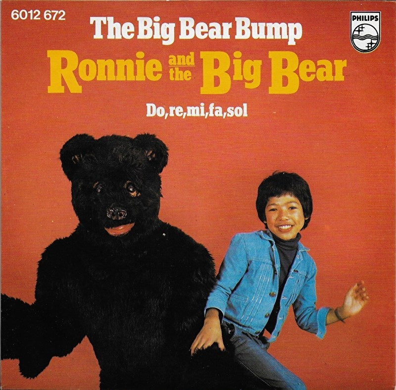 Ronnie and The Big Bear - The big bear bump