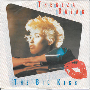 Thereza Bazar - The big kiss